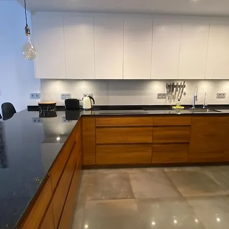 Mirella - Penthouse With Privat Pool And Terrace